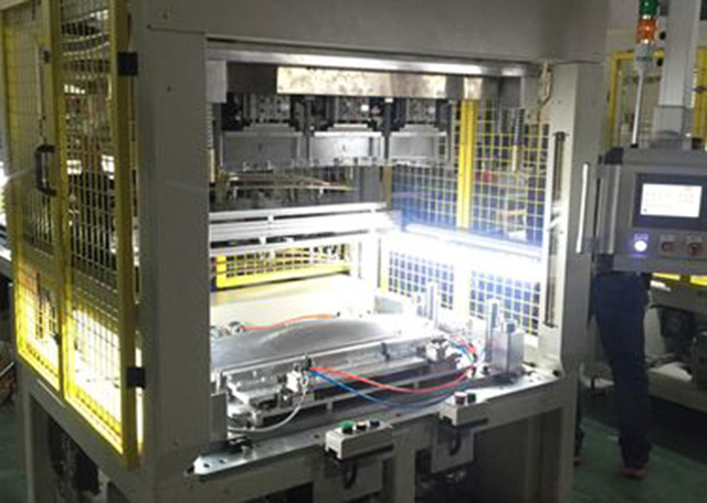 汽車儀表臺包覆設備