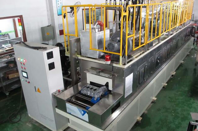 汽車鋁合金壓鑄件清洗機