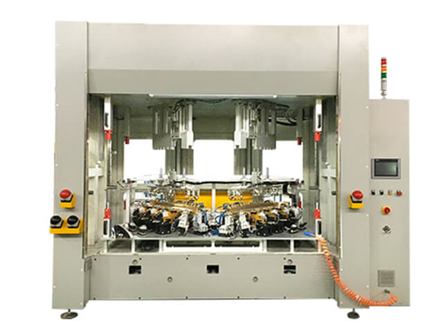 汽車門板包覆設(shè)備